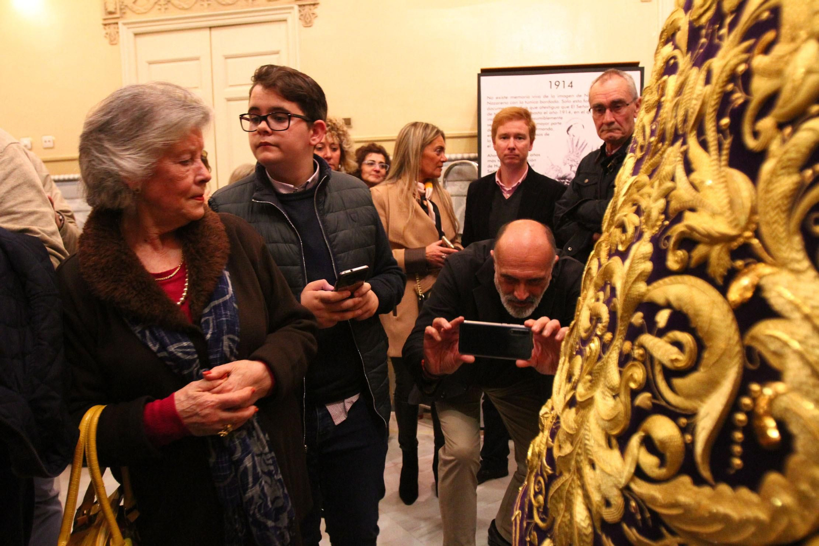 Presentación de la nueva túnica del Nazareno