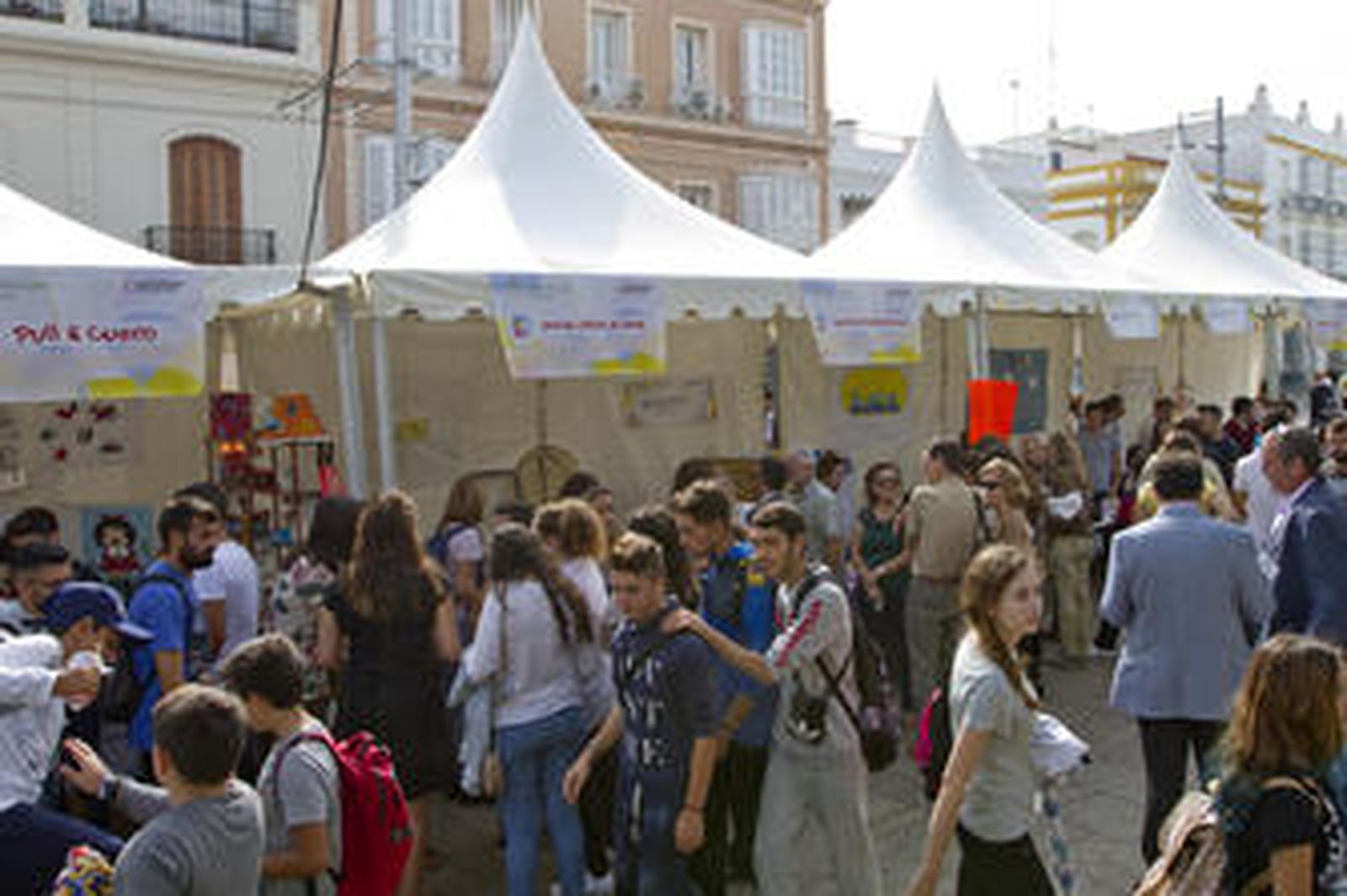 Estudiantes de Primaria, Secundaria, Educación Especial y Formación Profesional, ayer en San Fernando.