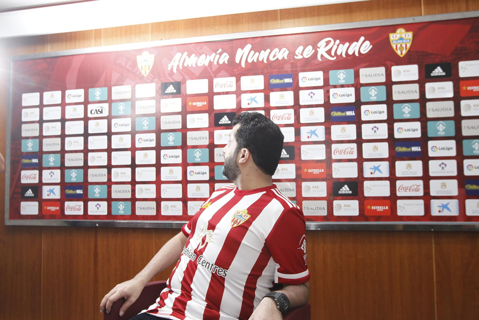 Fotogalería rueda de prensa dueño U.D. Almería, Turki Al-Sheik