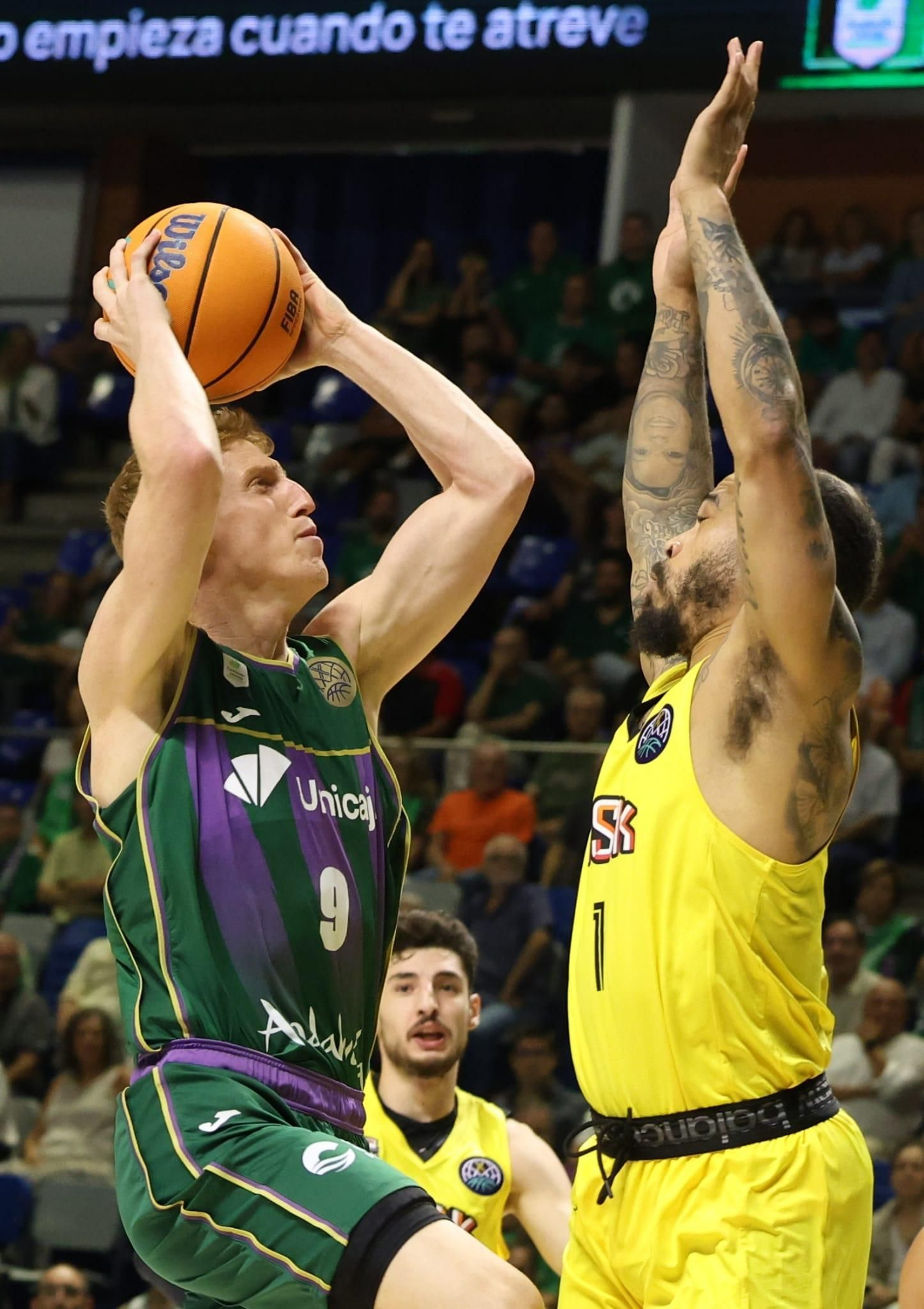 El Unicaja-Mersin, en fotos