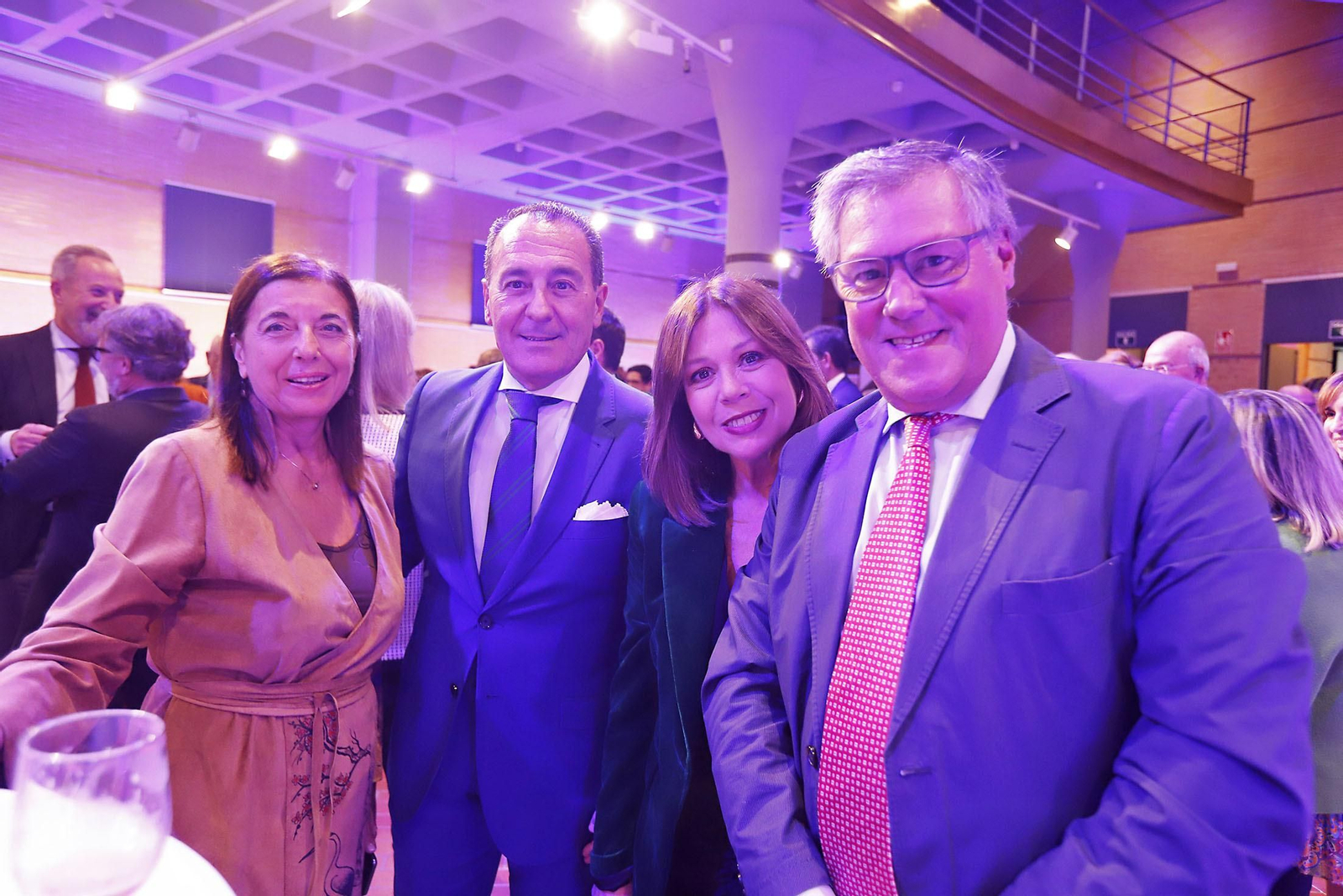 Imágenes de la recepción a los invitados a la gala del 40 aniversario de Huelva Información