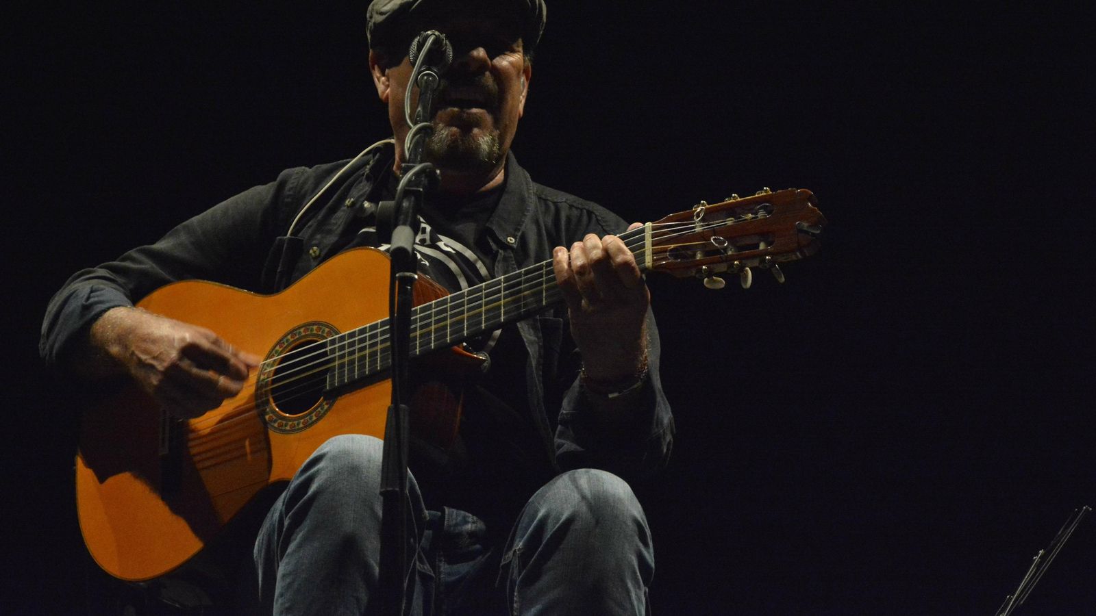 El recientemente galardonado con un Goya, Javier Ruibal.