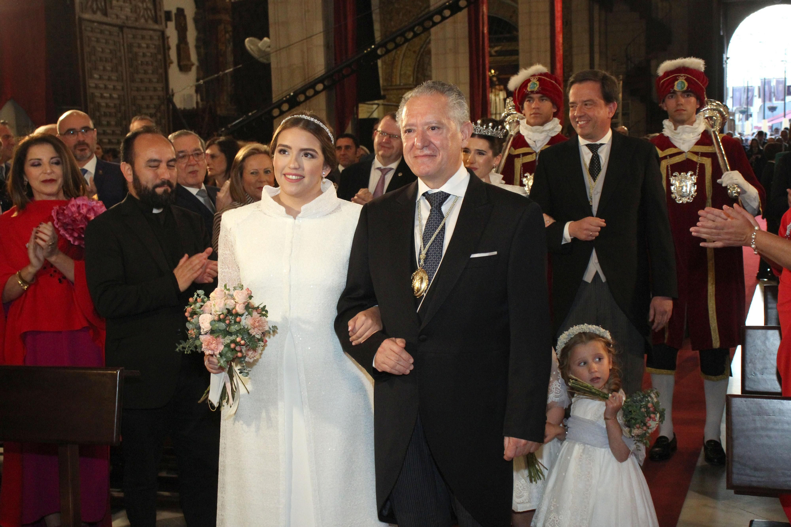 La proclamación de la Corte de Honor de las Fiestas Aracelitanas de Lucena, en imágenes