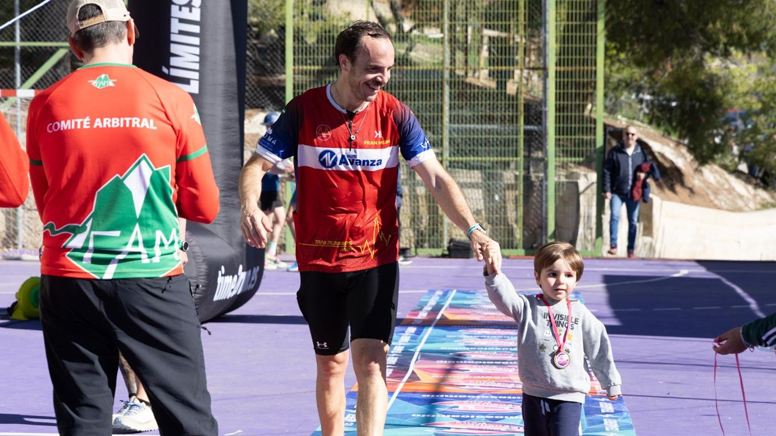 En imágenes: kilómetros para la esperanza de Celia en el CxM Trail Solidario IES Fuente de la Peña (I)