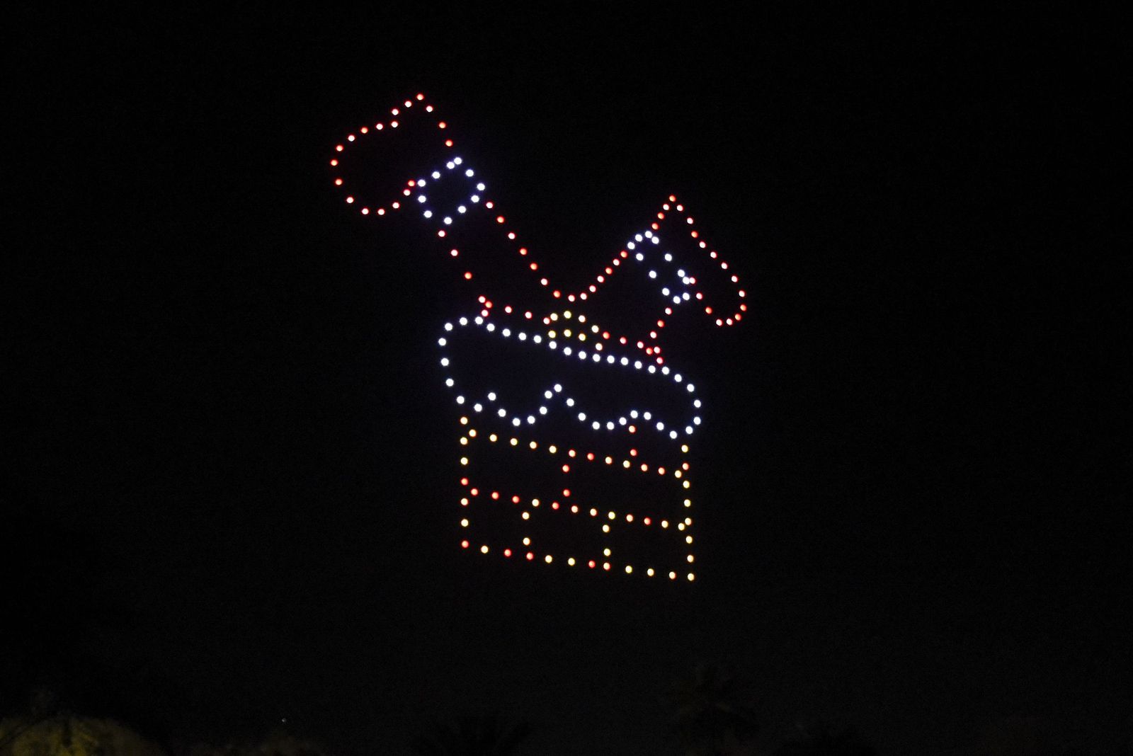 Fotos del espectáculo de Navidad con drones en La Línea