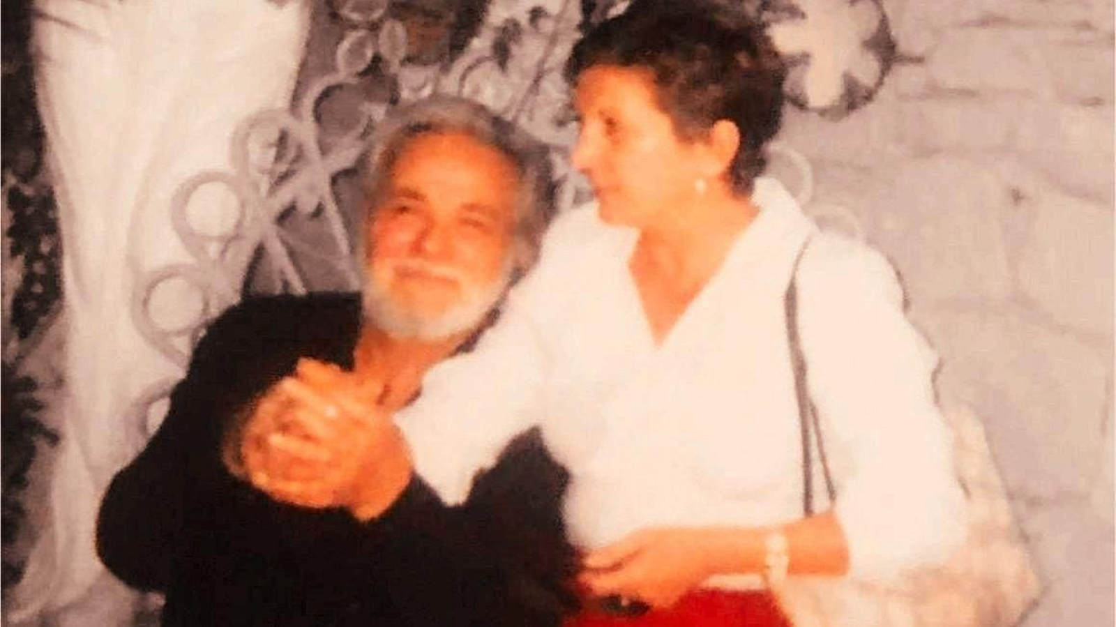 Adela Baraza y el pintor Pepe Morales