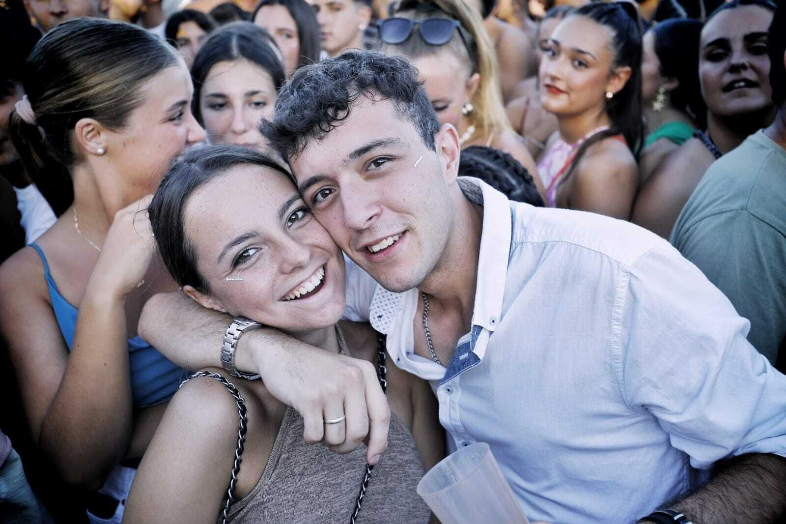 Búscate en el concierto de Myke Towers en el muelle de Cádiz