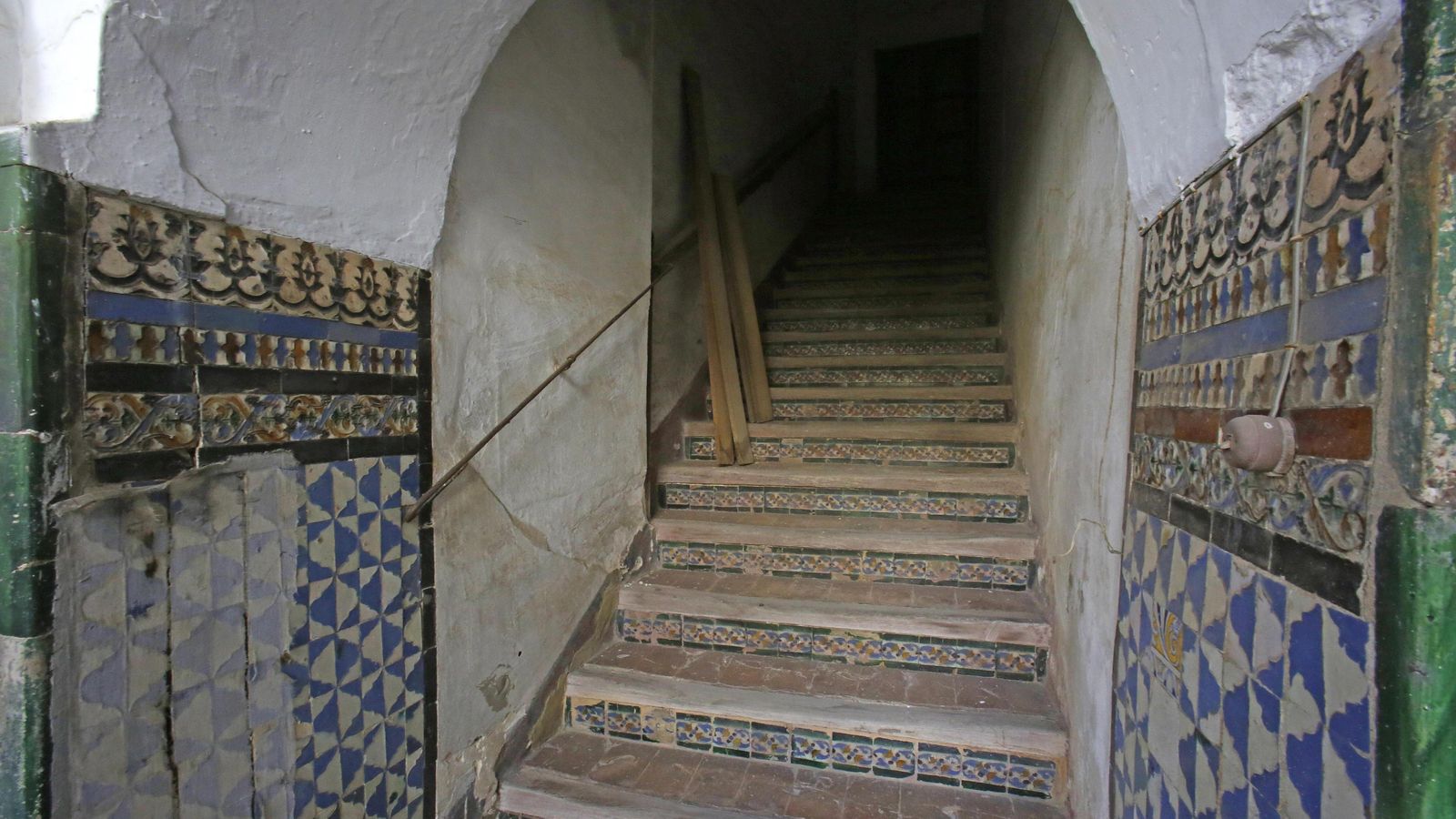 La escalera que va a ser rehabilitada.