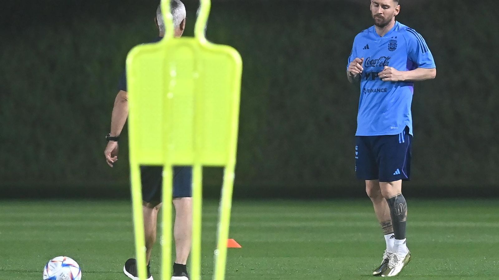 Messi, durante el entrenamiento con Argentina.