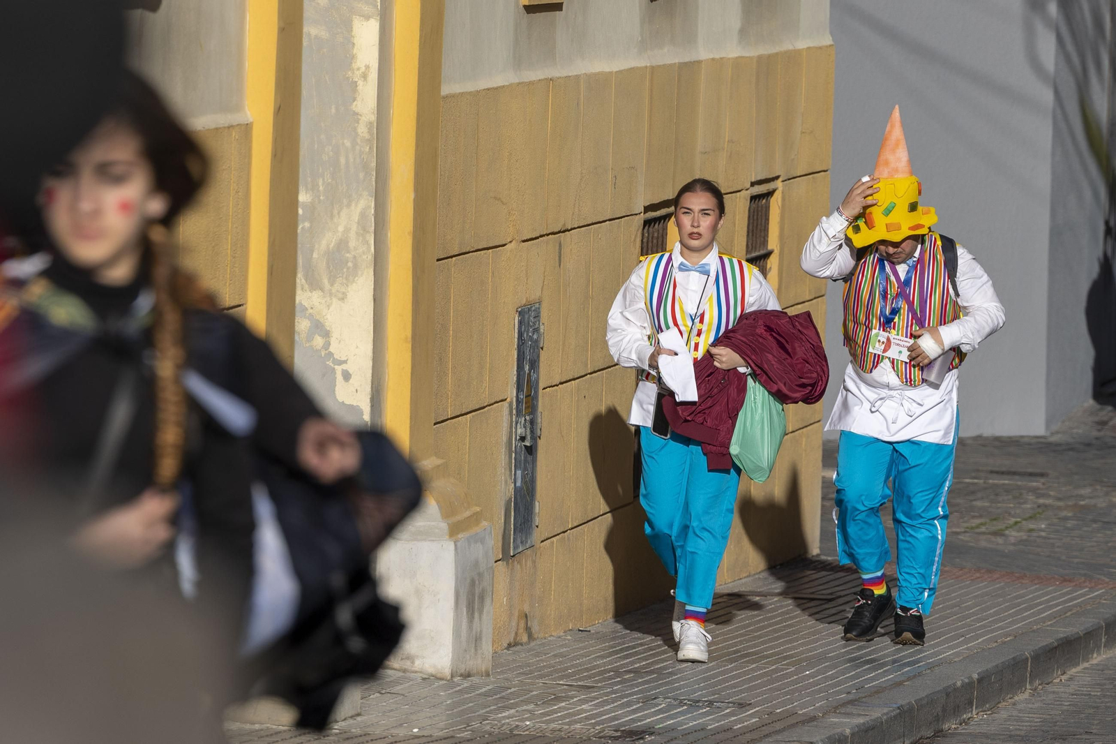 Las imágenes de la Cabalgata del Humor del Carnaval de Cádiz 2025
