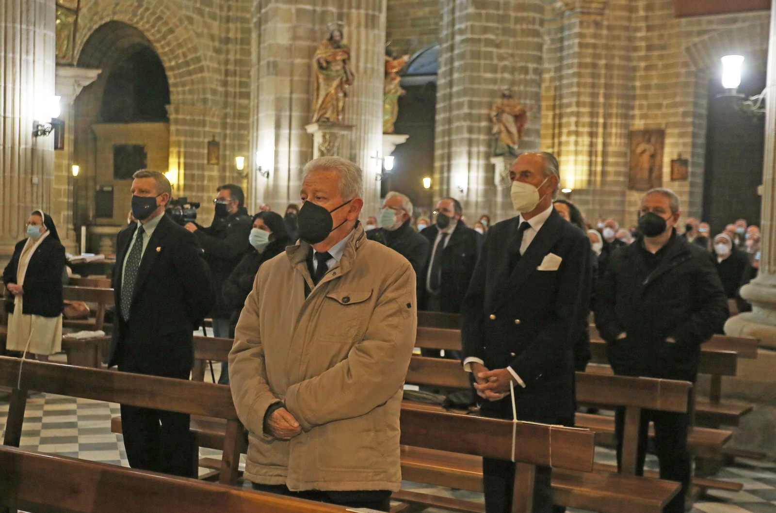 Misa funeral por Don Juan del Río en la catedral