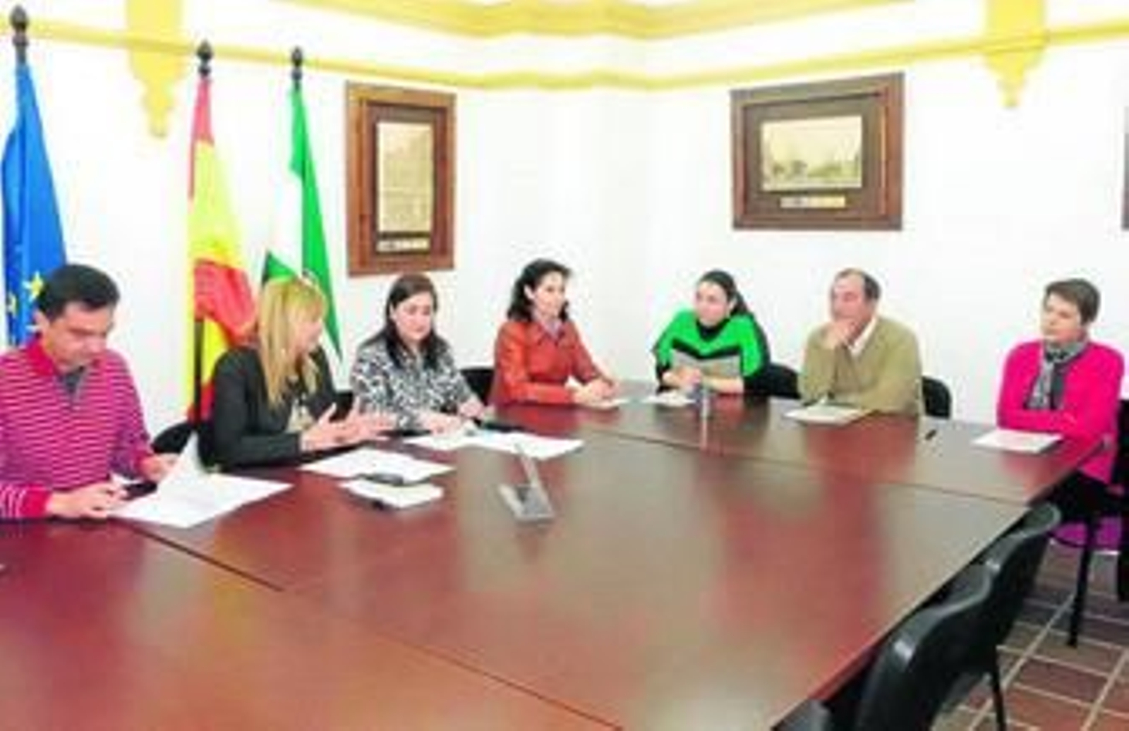 Asistentes a la firma de las ayudas en Fuente Obejuna.