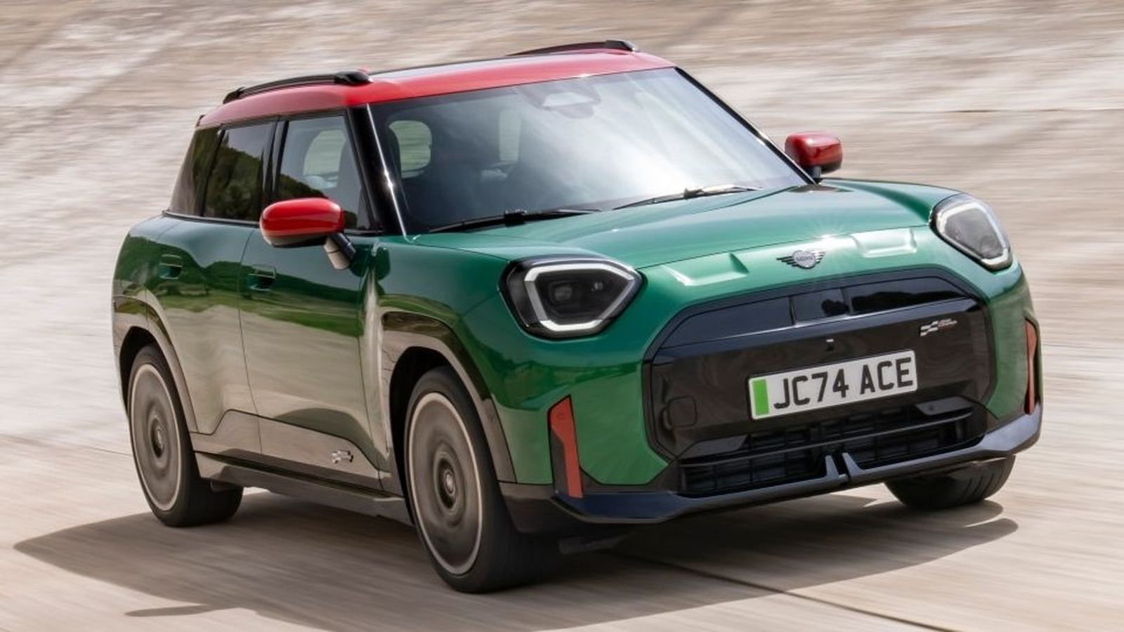 Mini Aceman SE y John Cooper Works Aceman recurren al sistema de propulsión eléctrico con la batería de mayor capacidad.