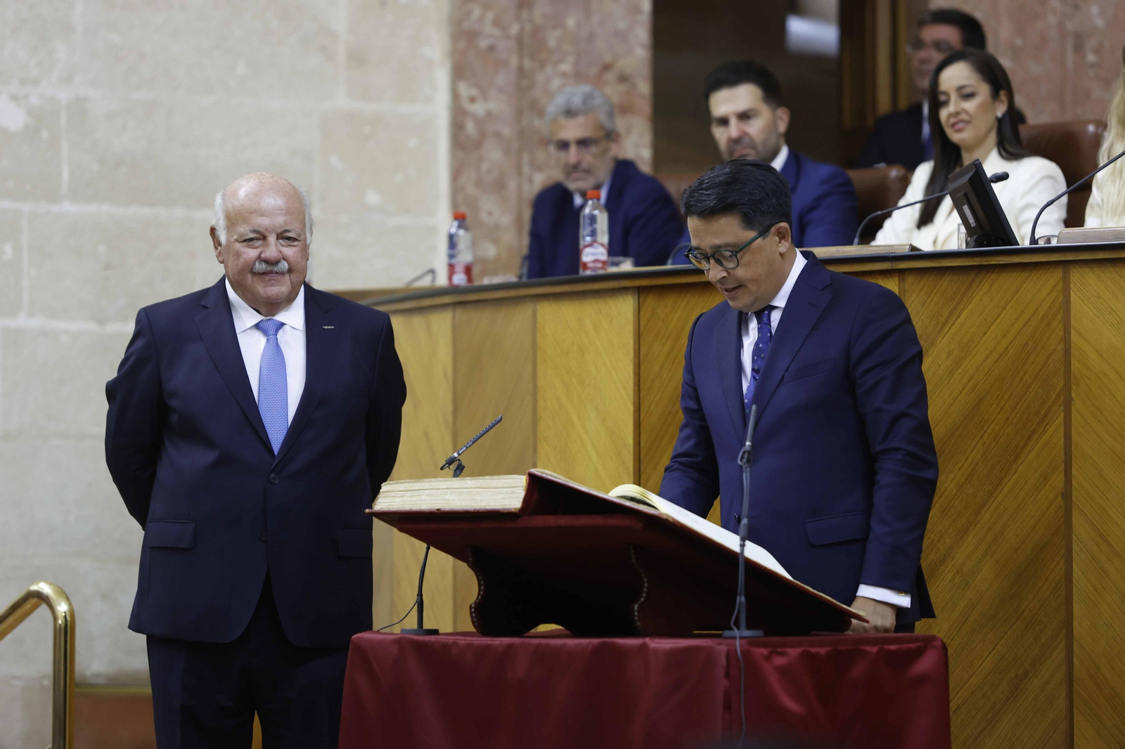 La constitución del Parlamento andaluz, todas las imágenes