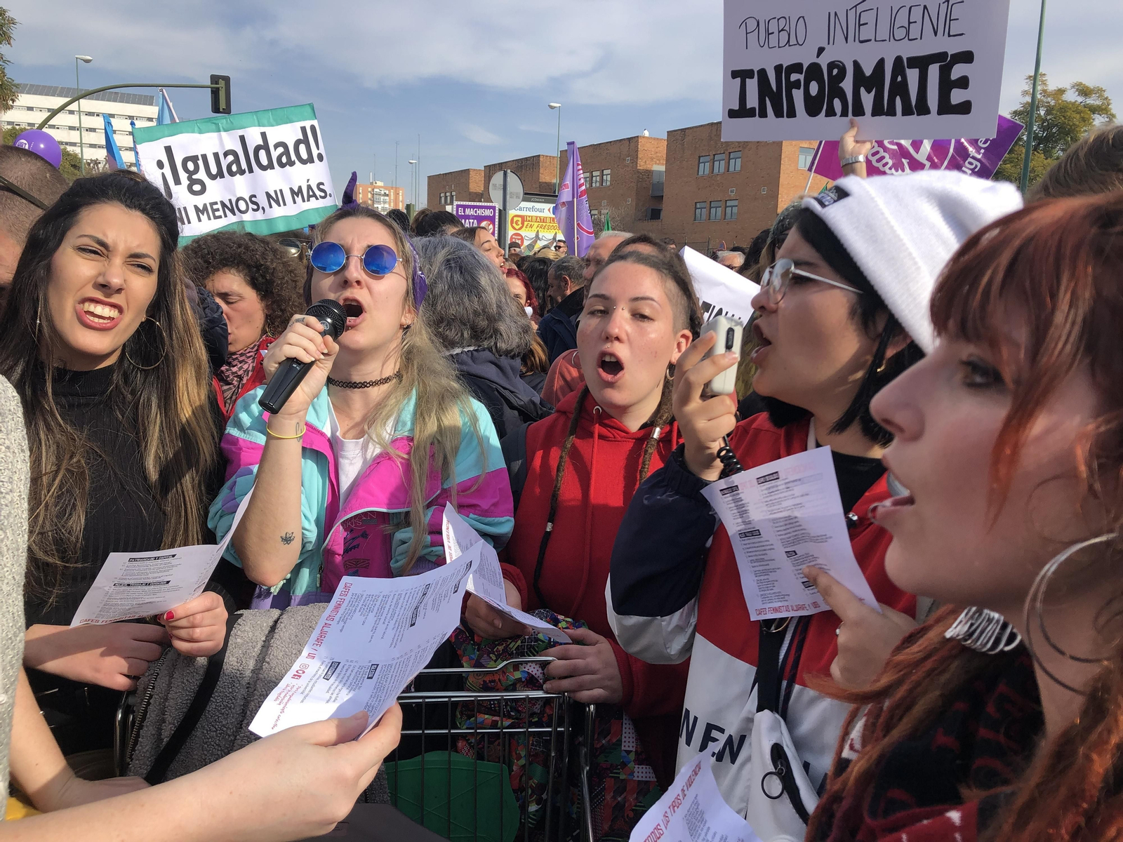 Manifestación femenista en Sevilla