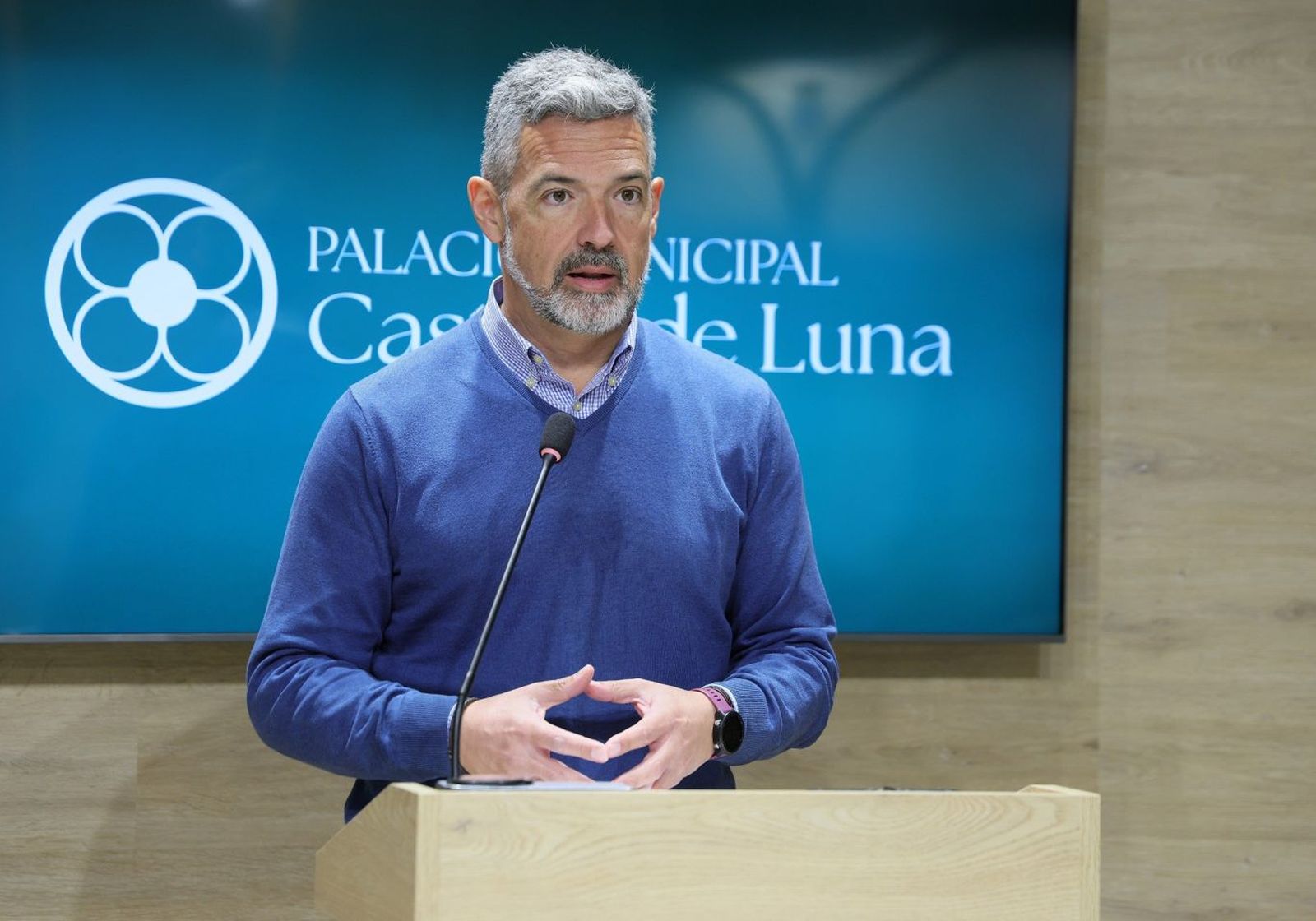 Ruiz Arana, alcalde de Rota, anuncia los cambios en su gobierno.