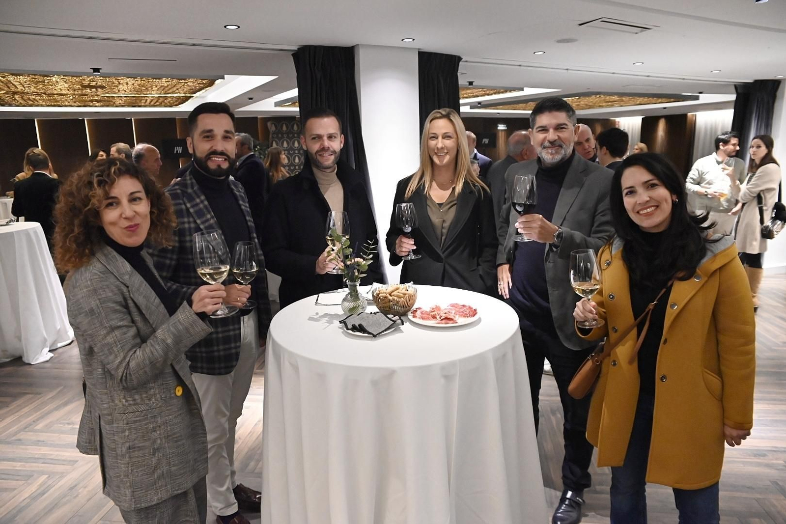 El Bosque presenta su nueva propuesta gastronómica en una velada única, en fotos