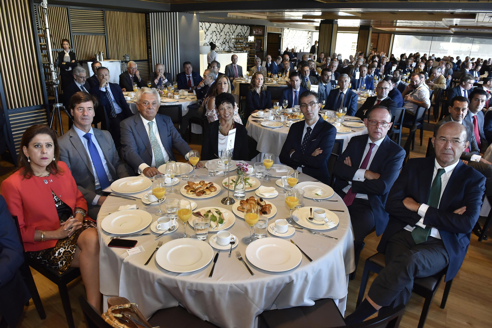 El Desayuno Informativo del Grupo Joly con Juan Espadas, en imágenes