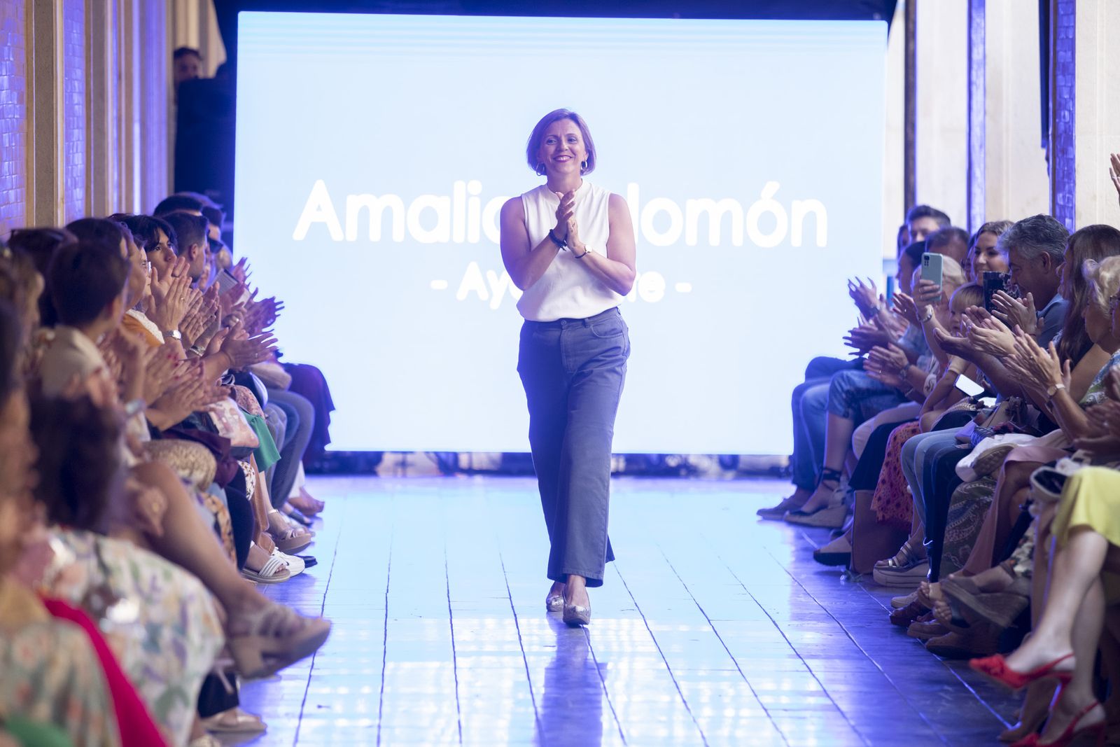 Imágenes del desfile 'Huelva provincia de moda' en la Gran Vía