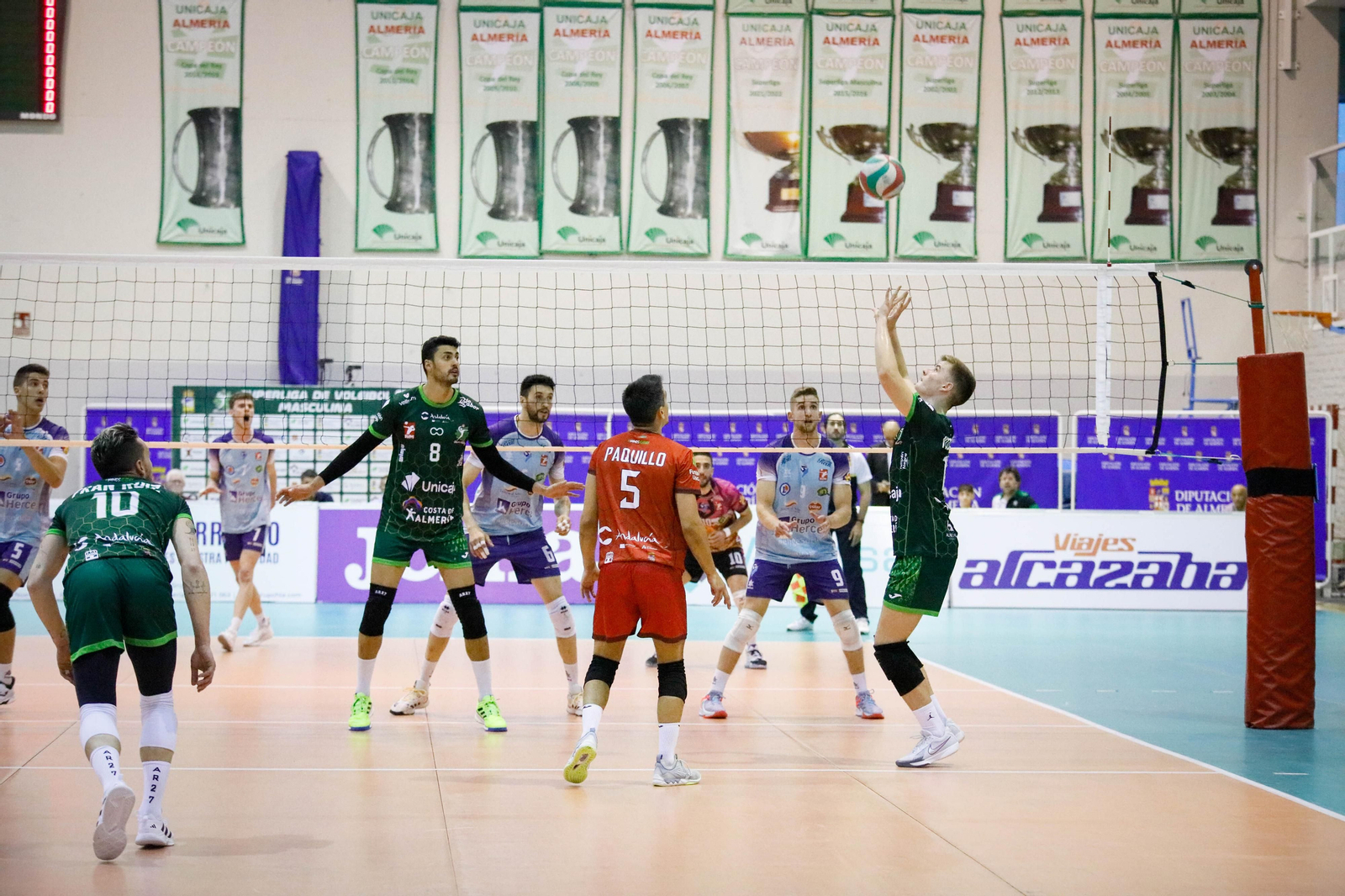 Imágenes del partido entre Unicaja Almería y Grupo Herce Soria