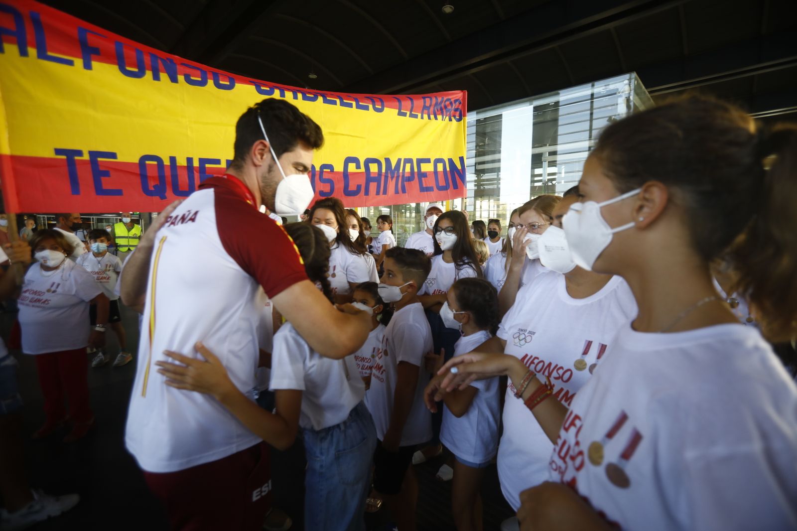 El recibimiento a Alfonso Cabello en Córdoba, en imágenes