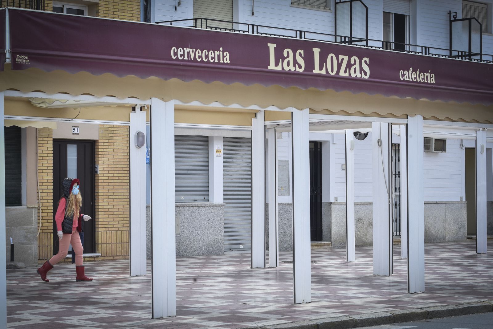 La resistencia en las calles de Sevilla Este y La puebla del Río: corazón de Sevilla y puerta de Doñana