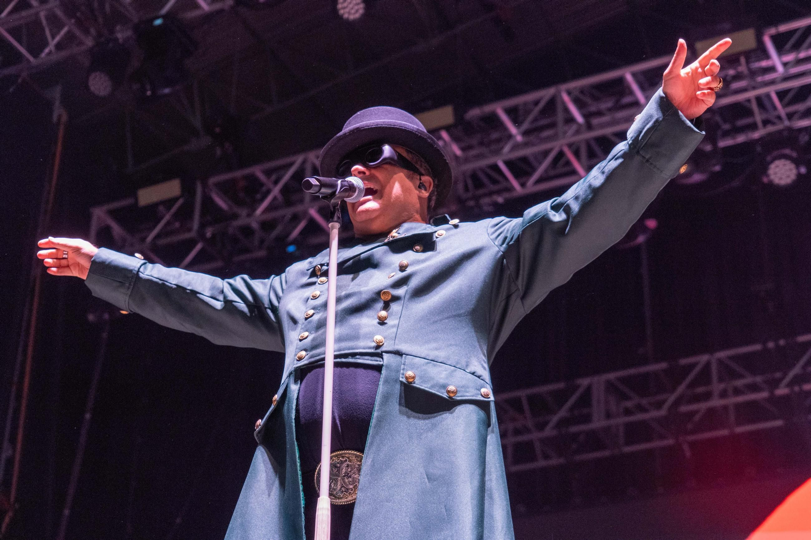 Colombinas 2025: Imágenes del concierto de Seguridad Social en las Fiestas Colombinas