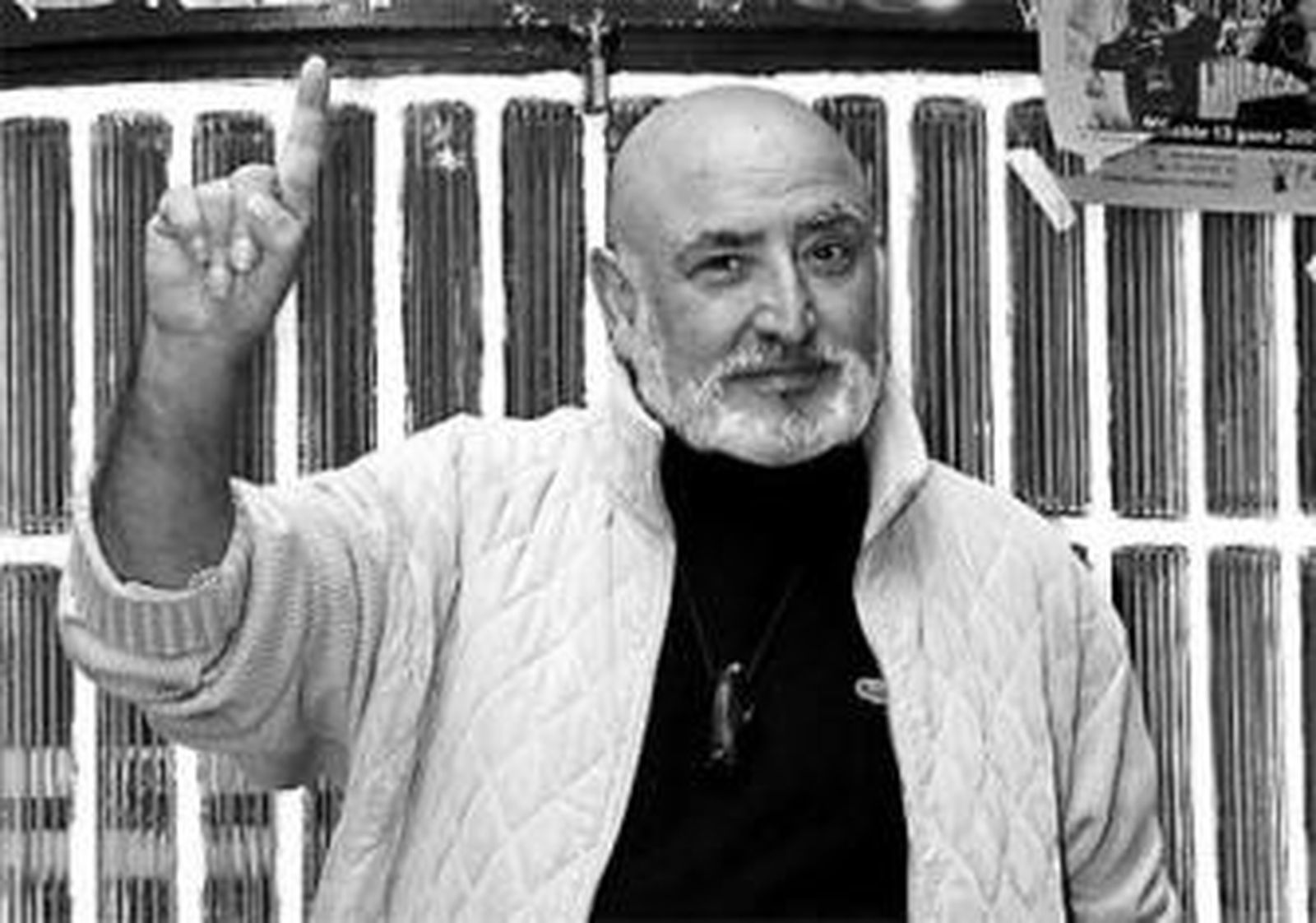 Peret presenta esta noche 'Que levante el dedo'.
