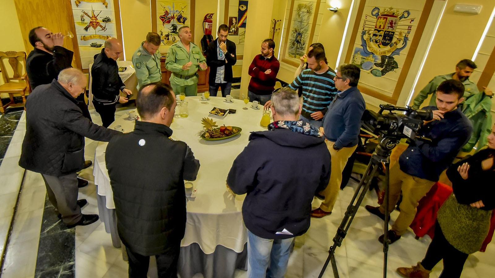 El general Marcos Llago se dirige a los medios en el encuentro celebrado este martes en la base de Viator.
