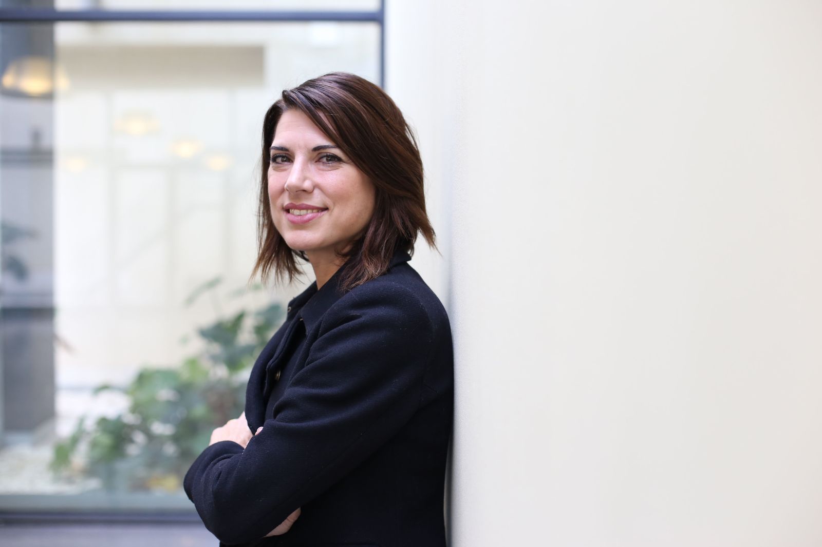 Isabel Llano,  'Isasaweis'.