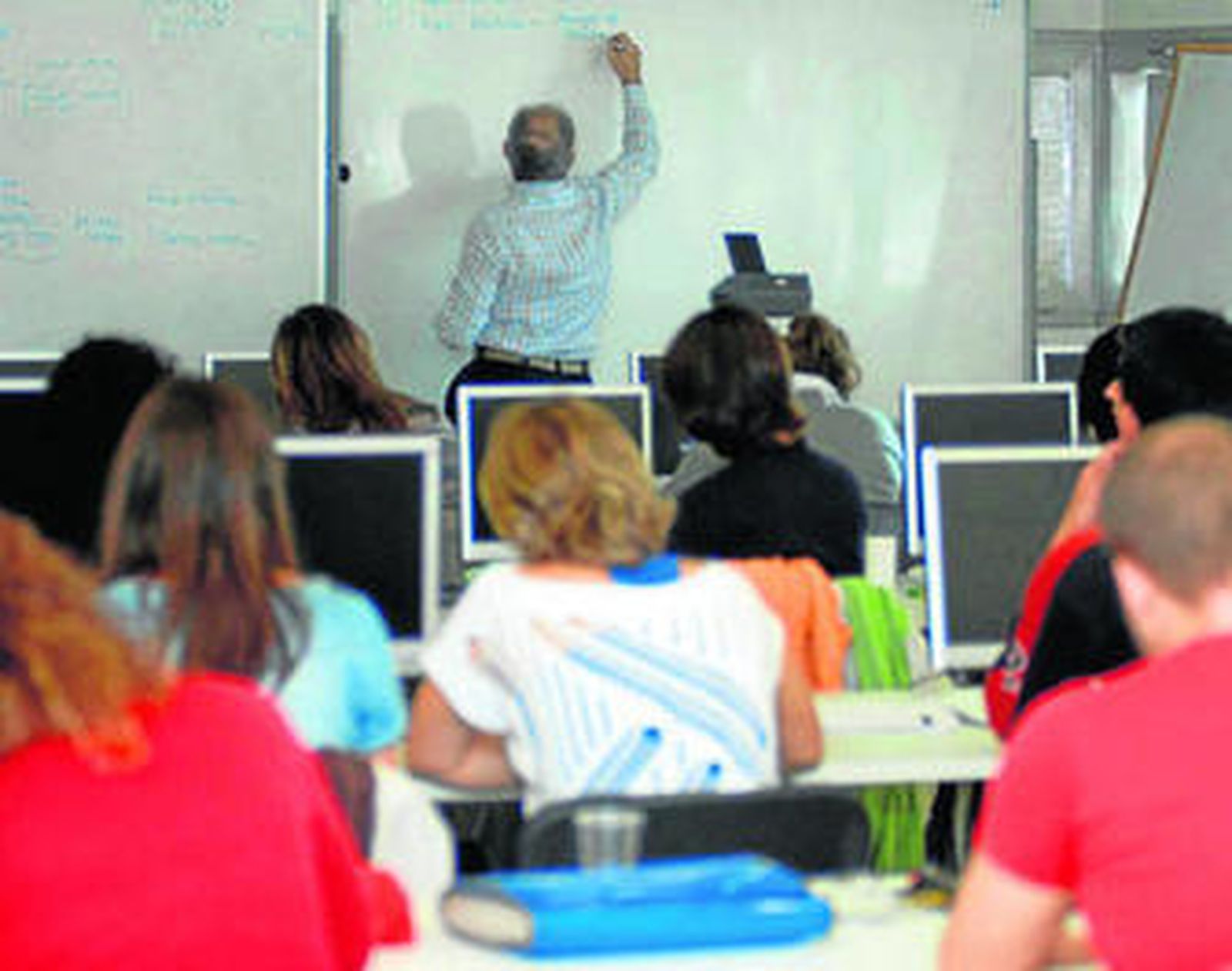 La Universidad aumenta cada año sus títulos de máster.