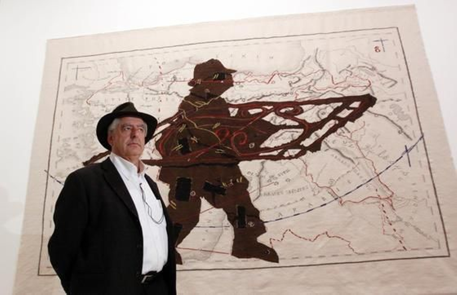 El sudafricano reúne en el CAC sus impactantes tapices en la muestra '¿No se unirá usted al baile?'

Foto: Migue Fernández