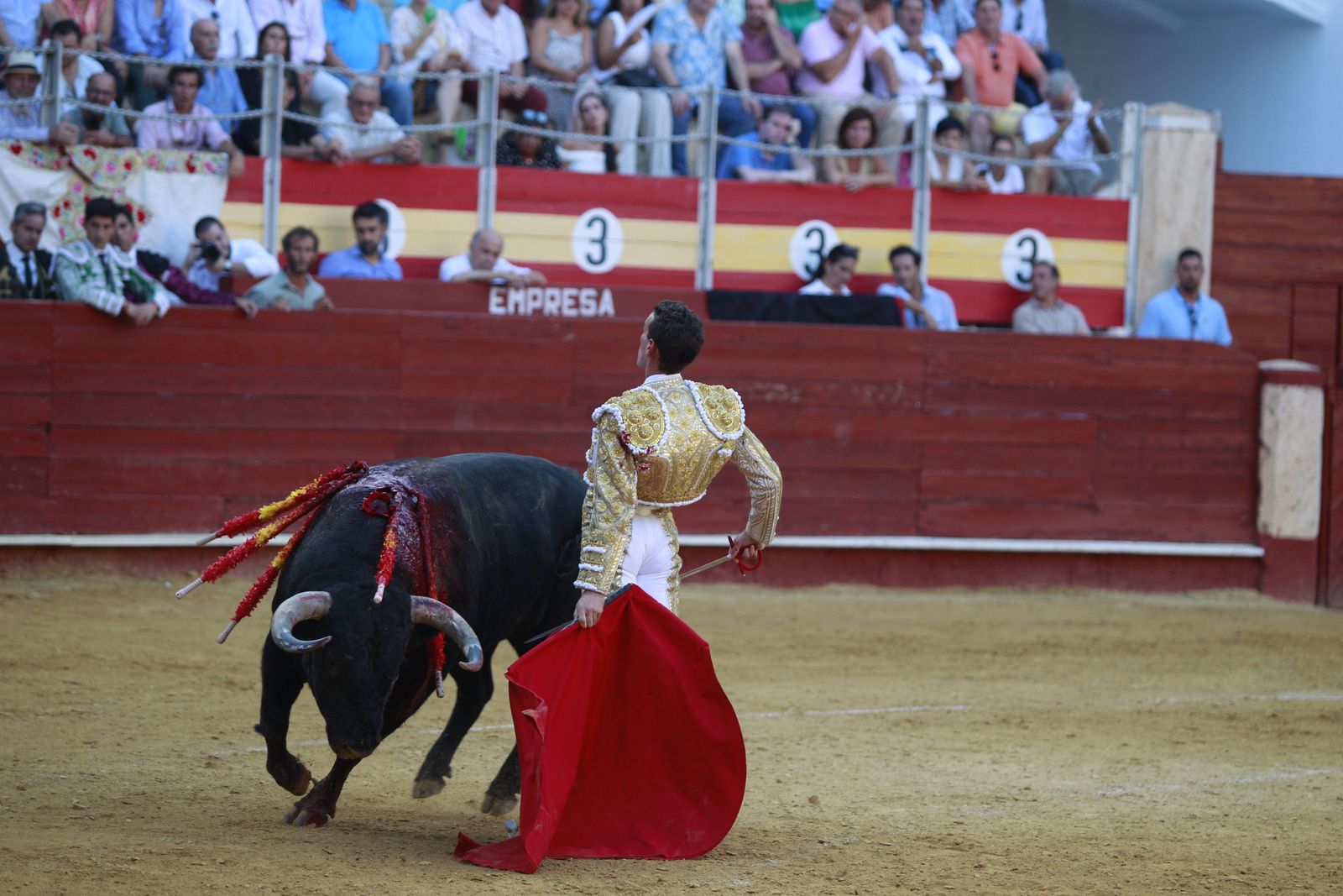 Imágenes de la corrida de toros del jueves en la Feria de Almería 2024