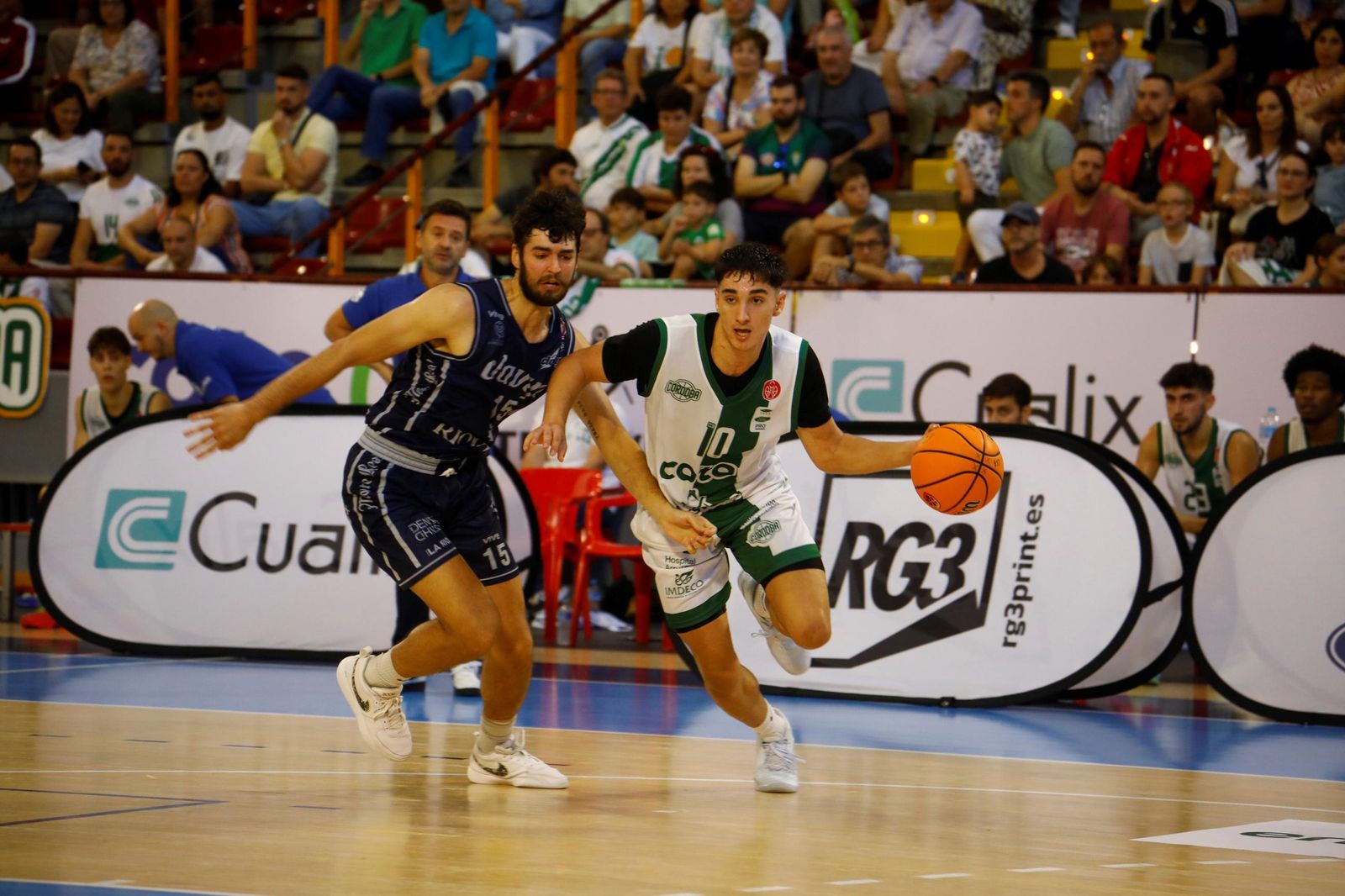 Las mejores fotos del triunfo del Coto Córdoba sobre Rioverde Clavijo en Vista Alegre