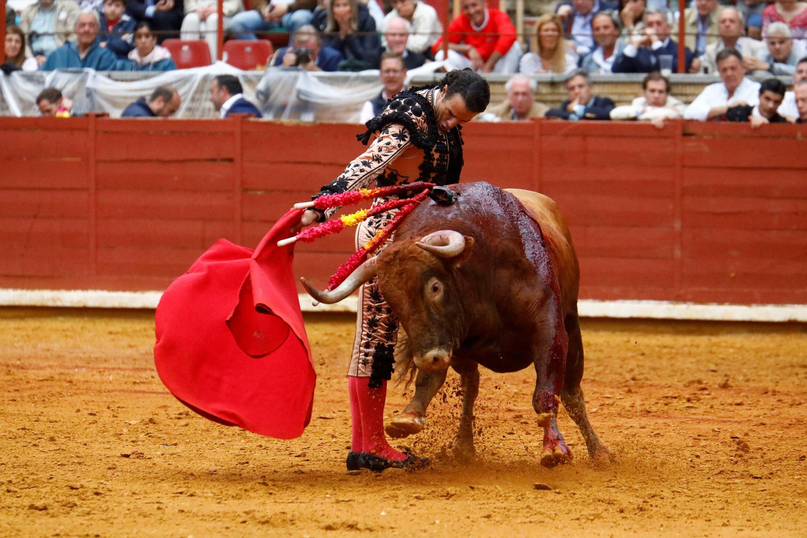 La última corrida de la Feria Taurina de Córdoba, en imágenes