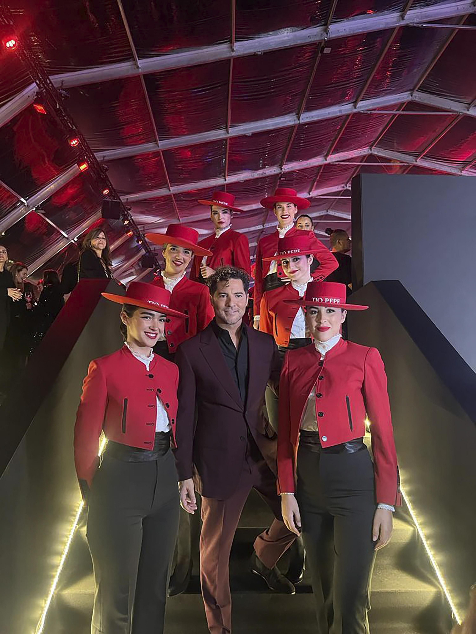 Famosos y artistas en la alfombra roja de la gala del flamenco en los 'Santalucía Universal Music Week'