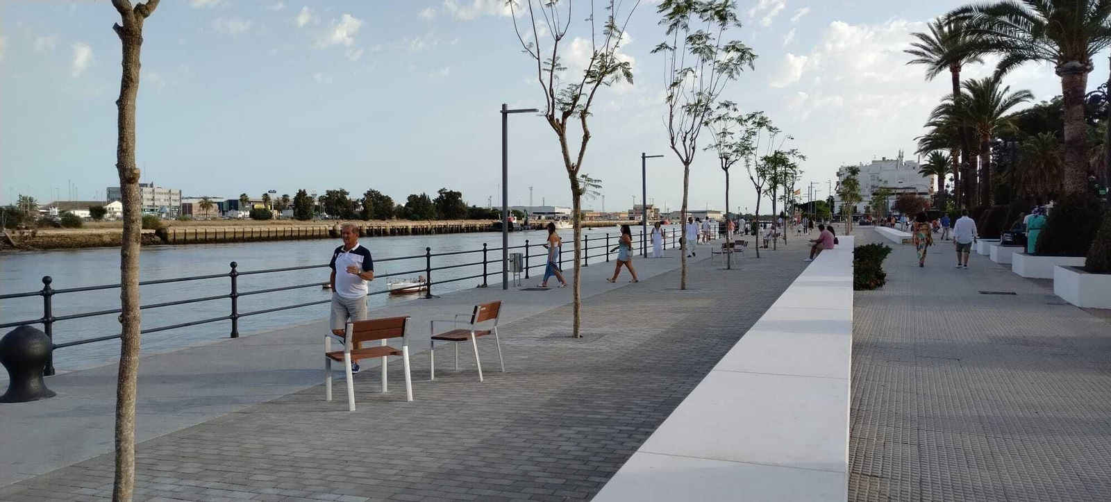 Una imagen del nuevo paseo fluvial junto al Guadalete.