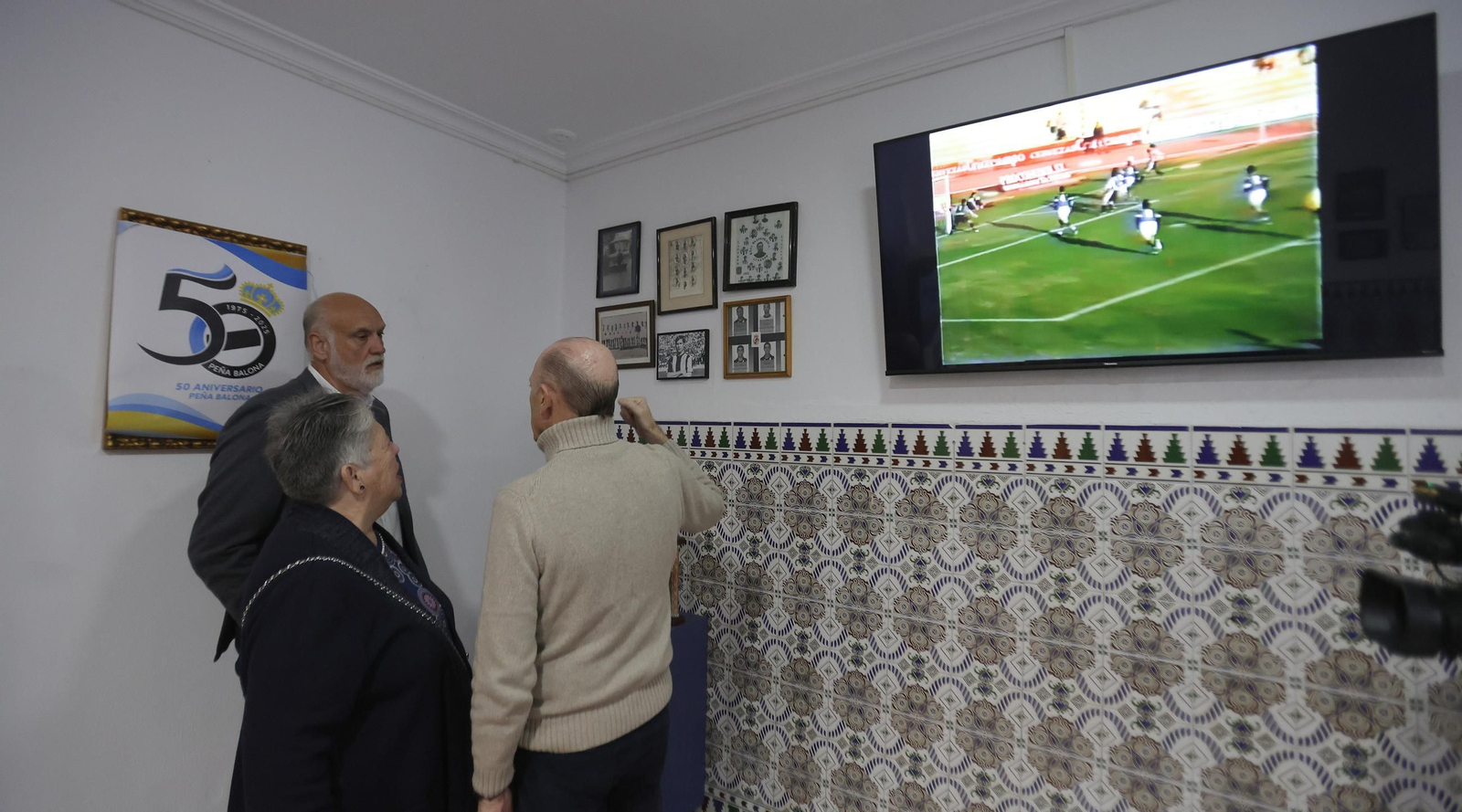 La Peña Balona comparte con sus socios la distinción municipal por su medio siglo de historia