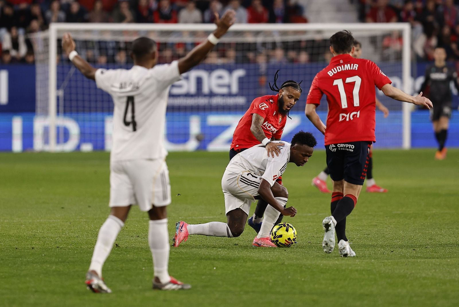 Las fotos de la derrota del Real Madrid contra Osasuna