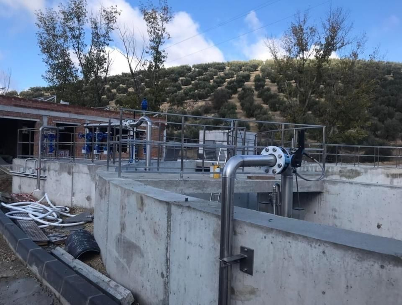 Avanzan a buen ritmo las obras de la nueva depuradora de Montefrío.
