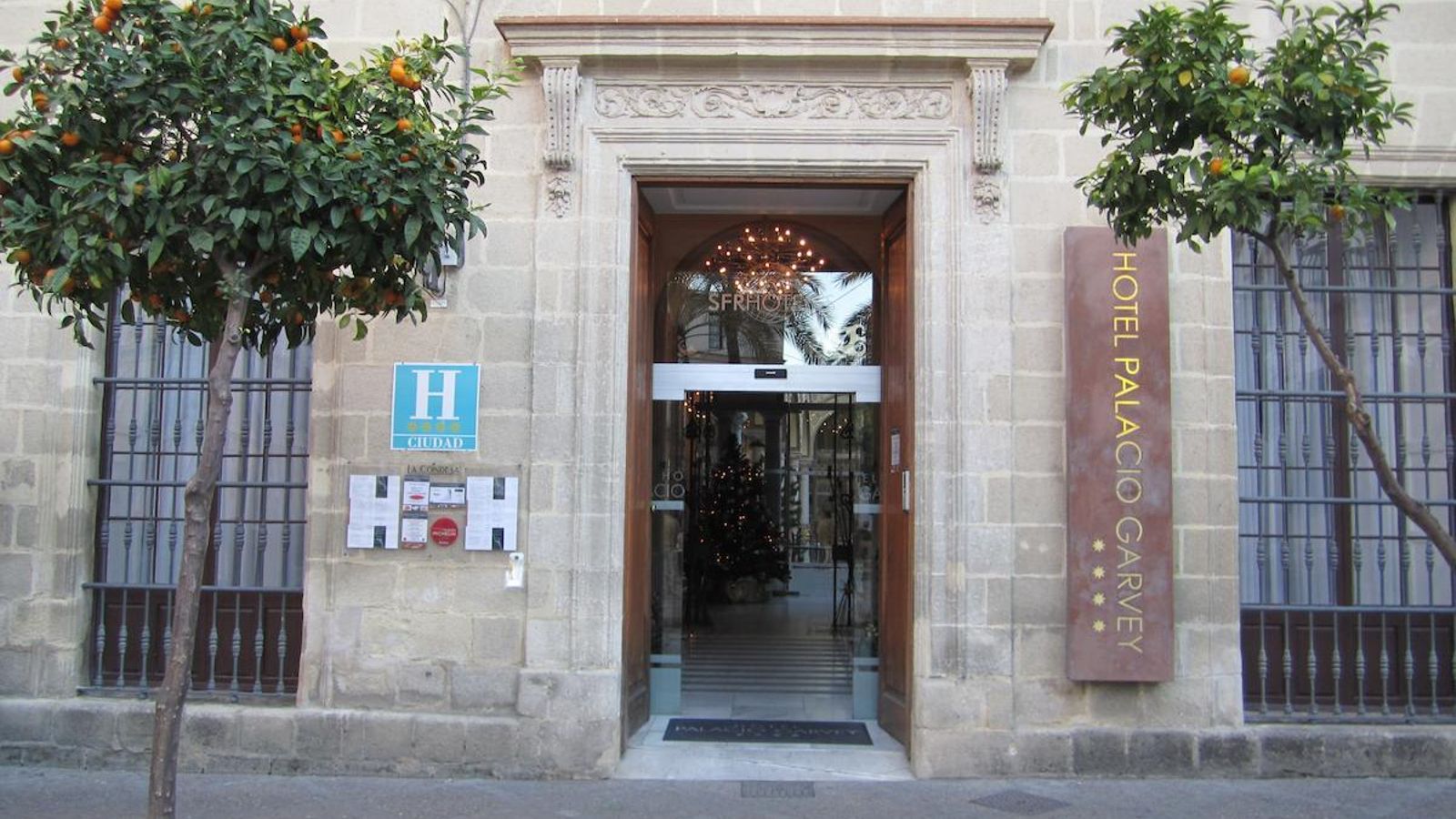 Fachada del que fuera Palacio Garvey, en Jerez. Fachada del que fuera Palacio Garvey, en Jerez.