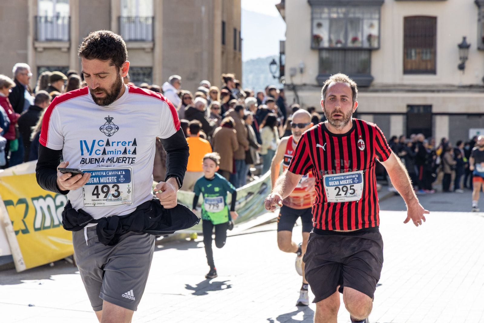 En imágenes: deporte y solidaridad se dan la mano en la VI Carrera-Caminata de la Hermandad de la Buena Muerte (1)