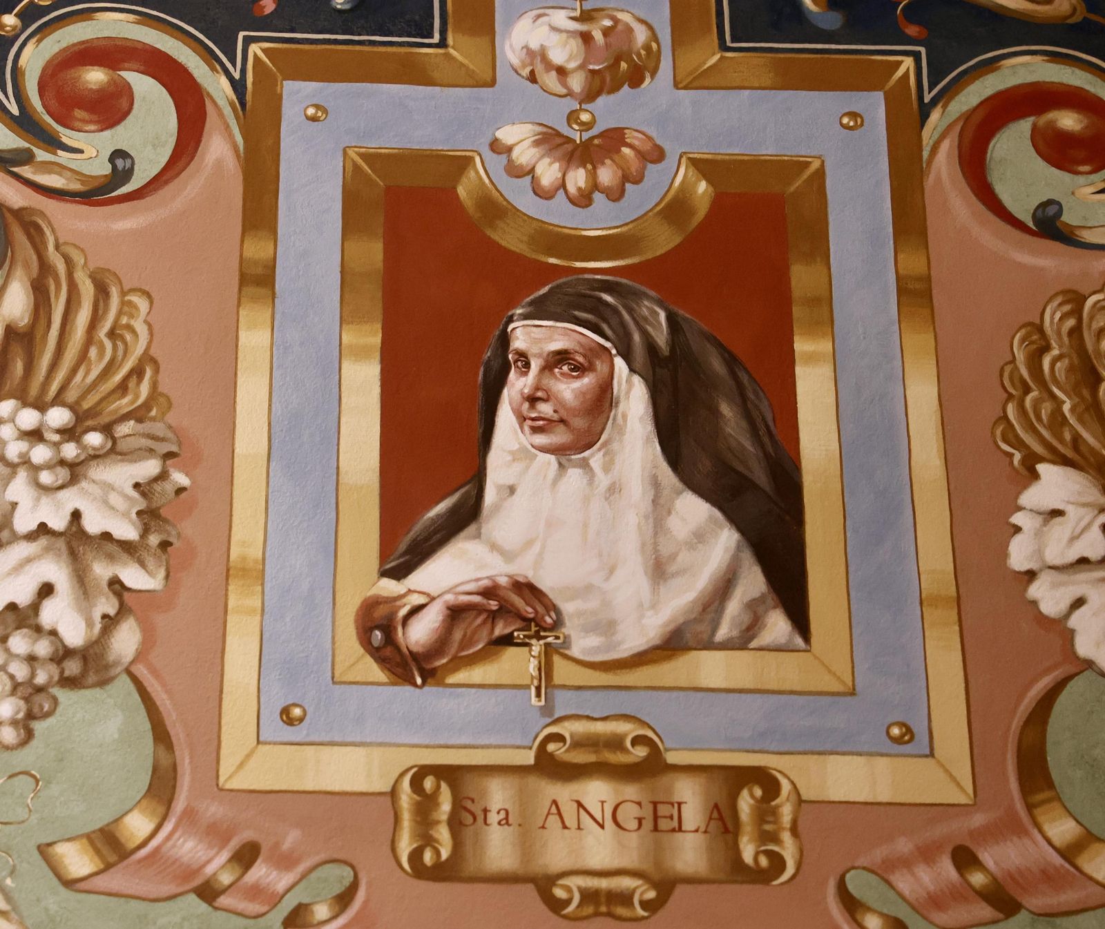 Decoración pictórica de la antesala del camarín de la Virgen de la Esperanza