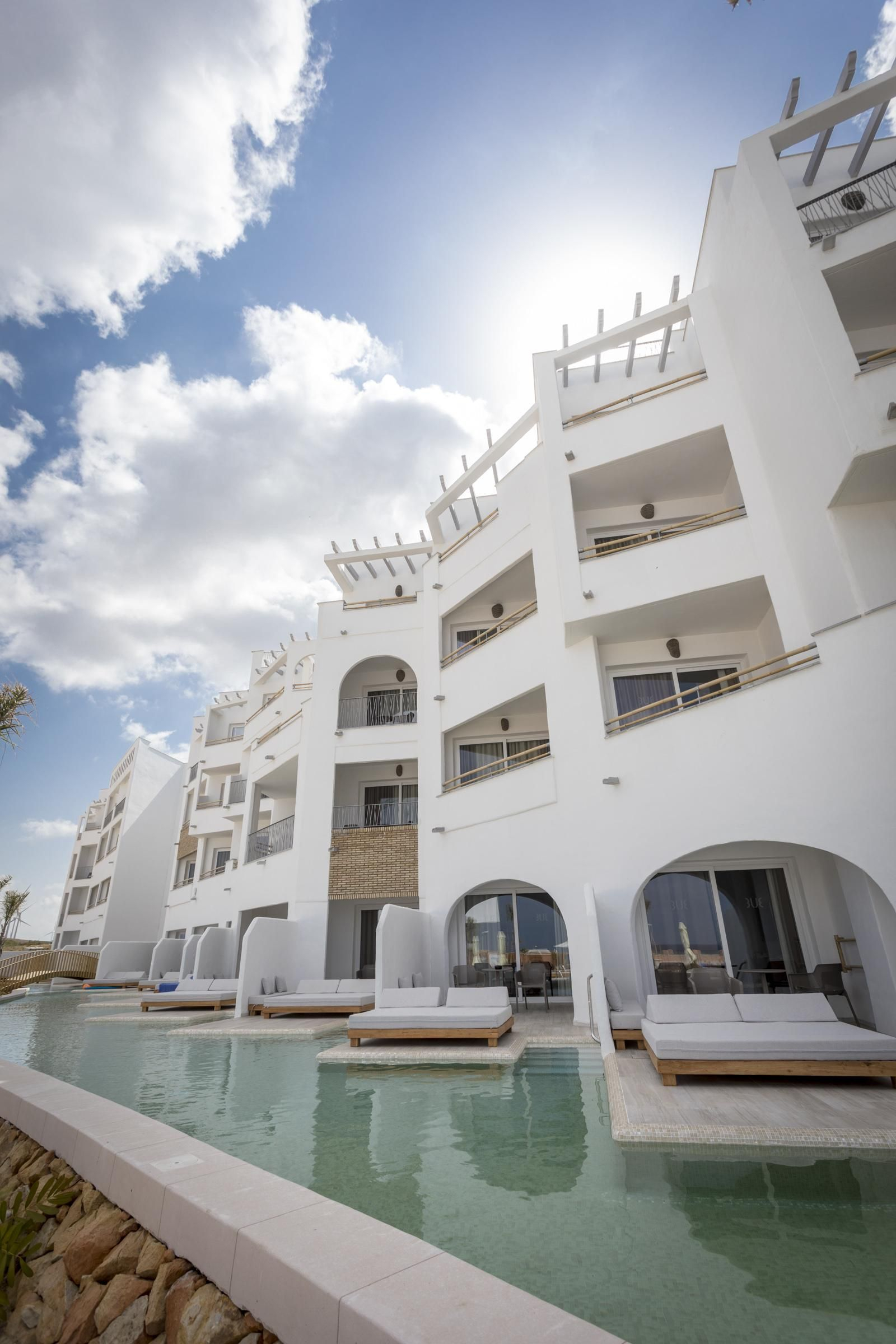 El hotel Zahara Beach & Spa, en imágenes
