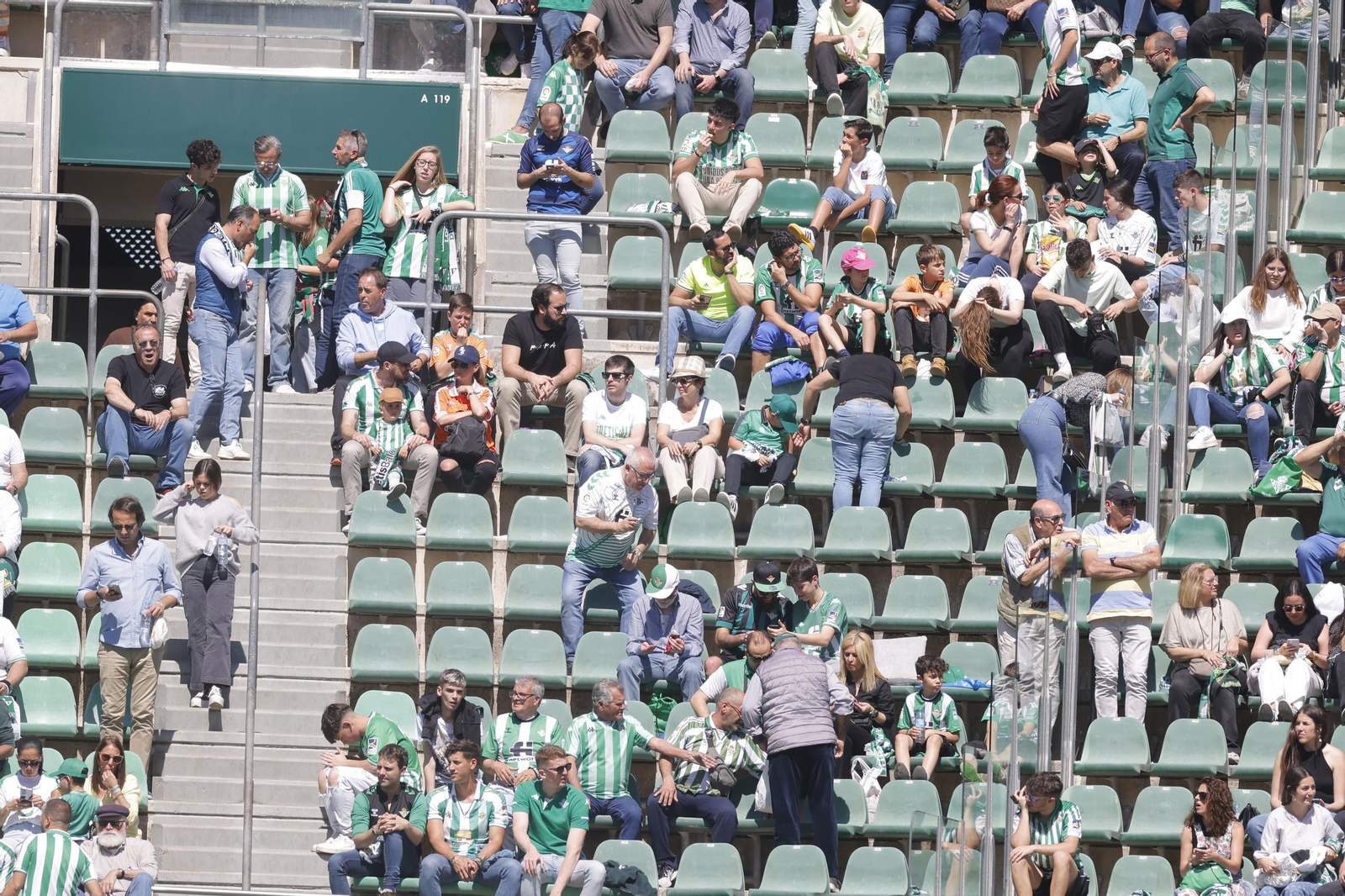 Búscate en las fotos del Betis-Mallorca