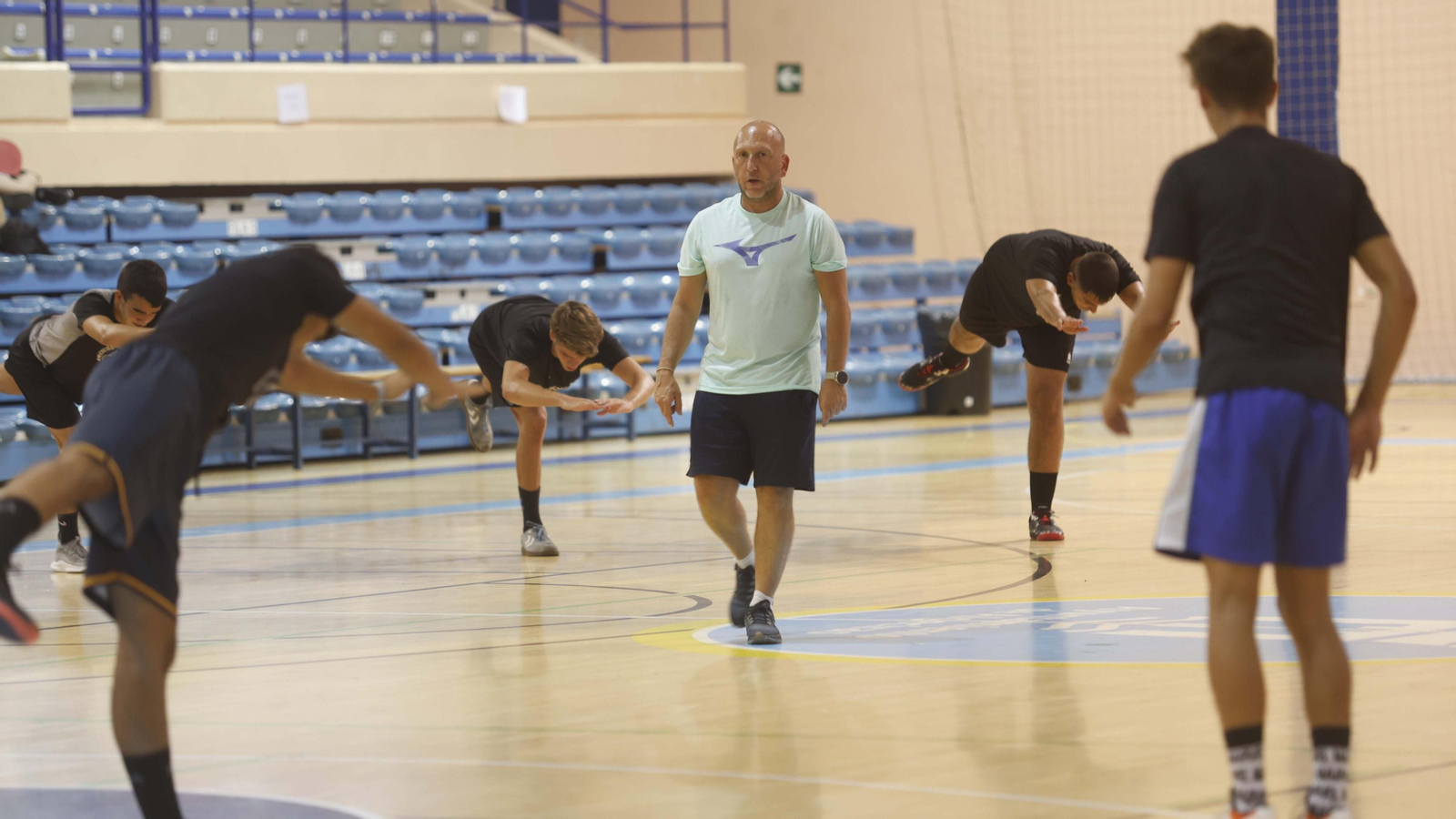 El primer entrenamiento de Ronaldo Carrasco y Sebas Restrepo con el BM Ciudad de Algeciras