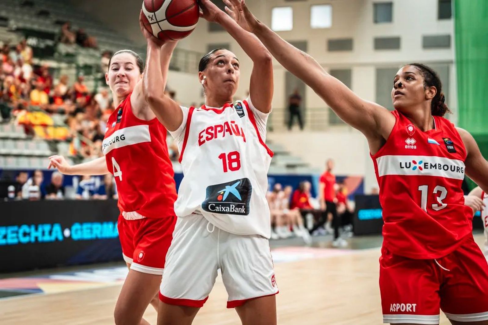 María Arrebola, a cuartos de final del Eurobasket sub 18