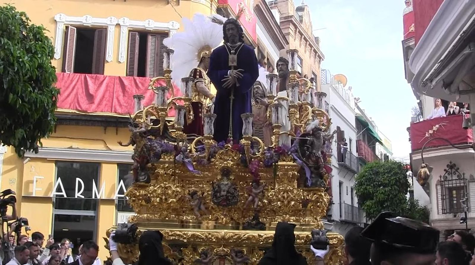 El misterio de San Pablo sube la Cuesta del Bacalao la tarde del pasado Lunes Santo