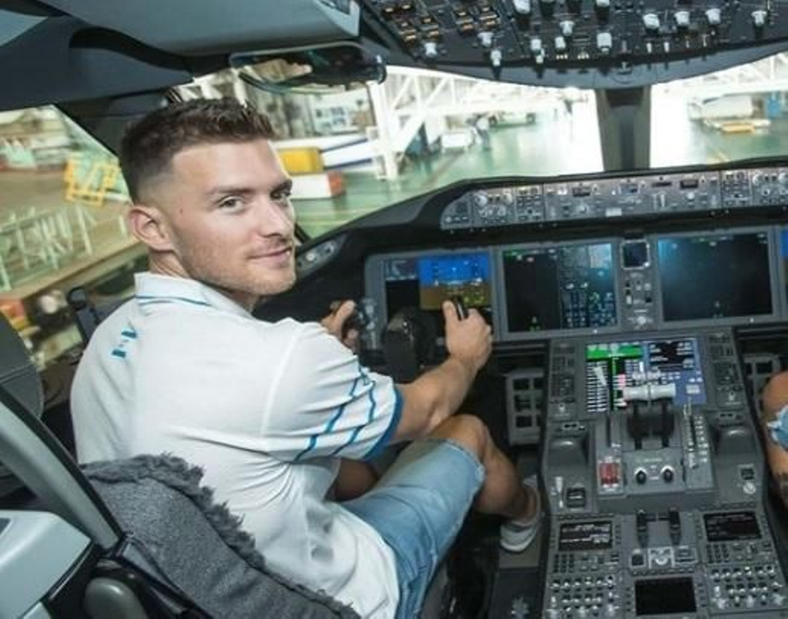 Gal Mekel, en un avión.