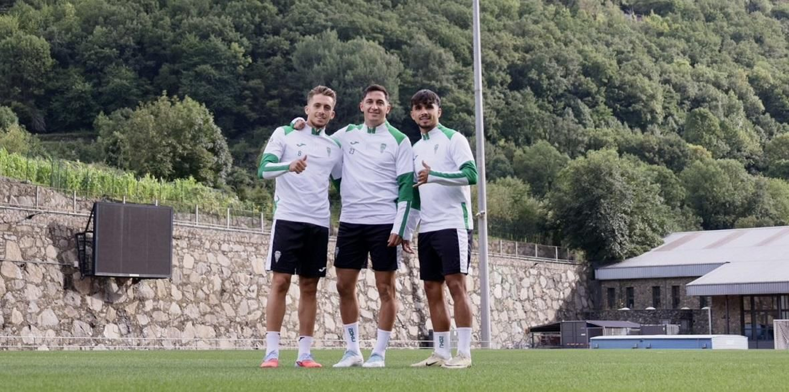 Isma Ruiz, Carracedo y Kevin Medina, antes del último entrenamiento en Andorra.